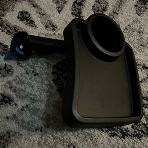 Thule urban glide snack tray excellent used condition